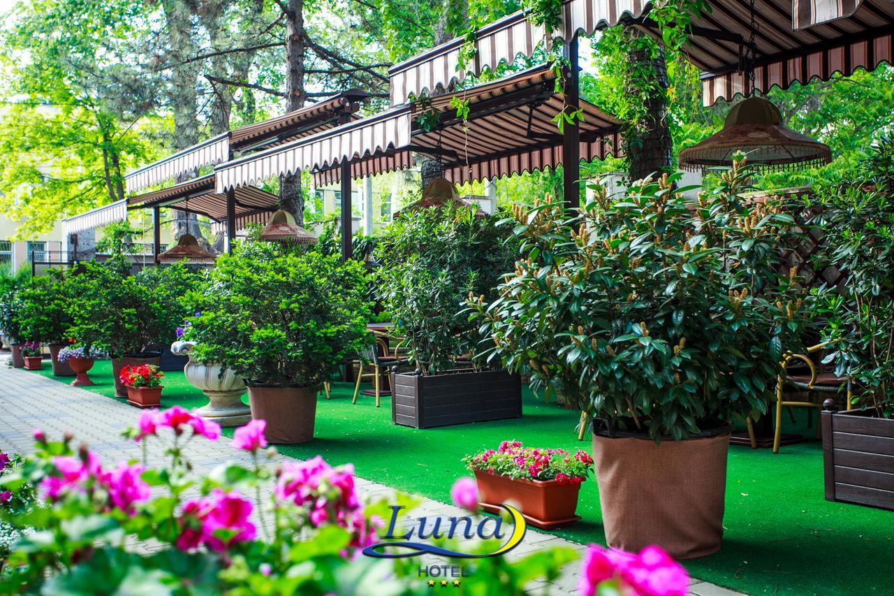 Luna Hotel Kischinau Exterior foto