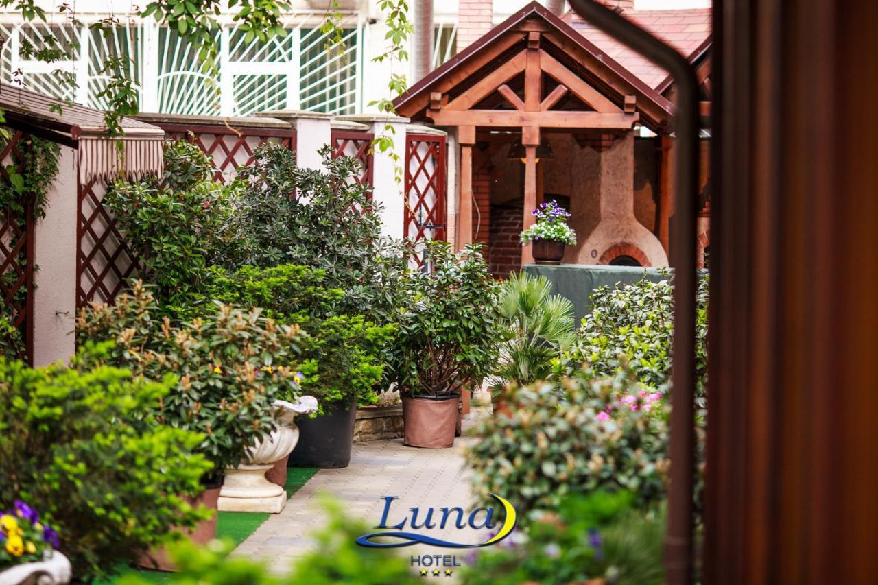 Luna Hotel Kischinau Exterior foto